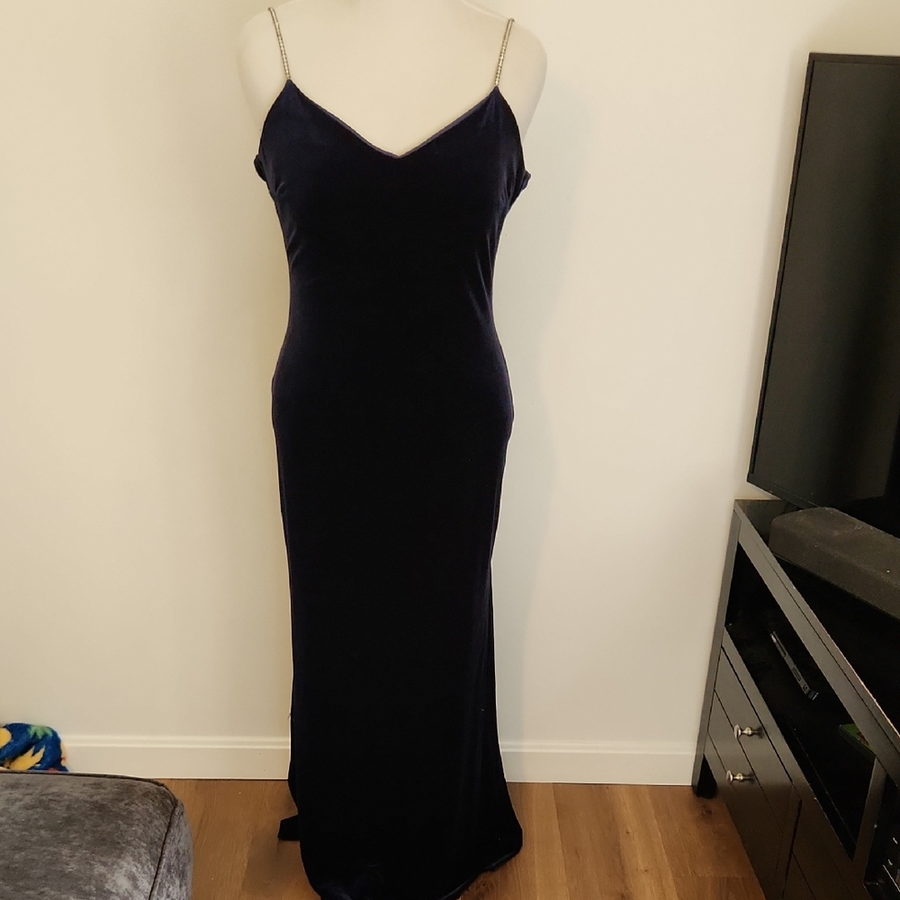 Niki Velvet Dress